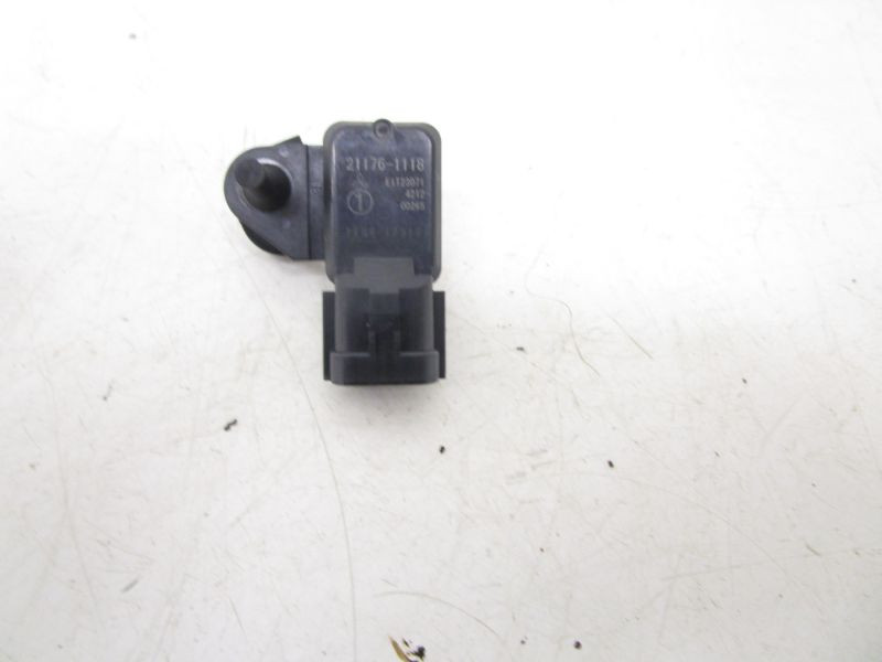 04 Kawasaki Ninja ZX10R Air Flow Sensor 21176-0058 2004-2010